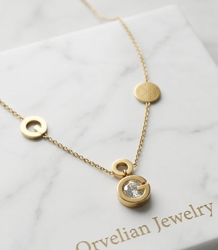 Colar Monogramme d’Or